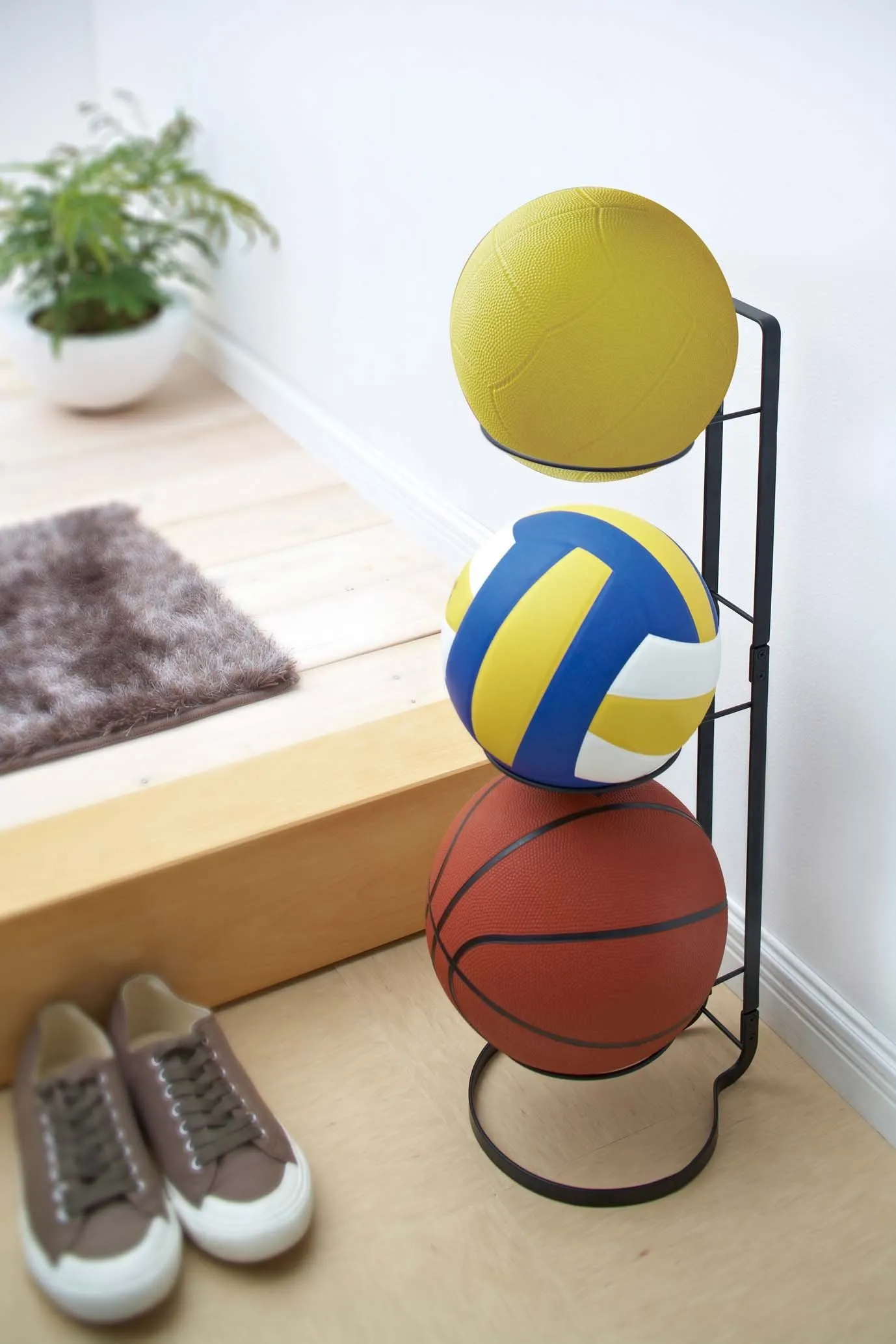 Ball Stand