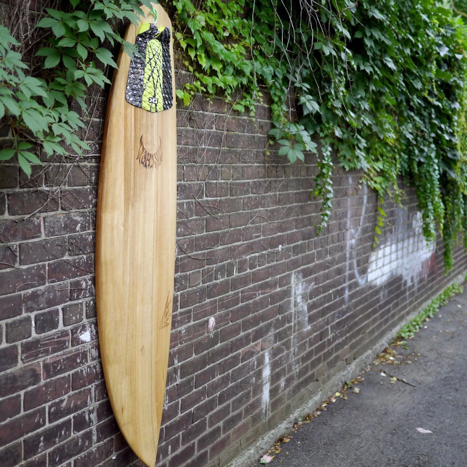 Gnarwall Hanger Single Fin - Clear